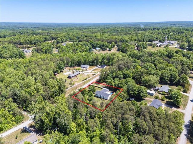 272 Victoria Circle, Madison, NC 27025