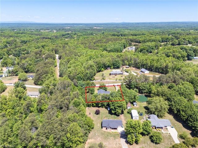272 Victoria Circle, Madison, NC 27025