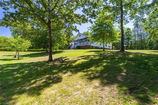 272 Victoria Circle, Madison, NC 27025