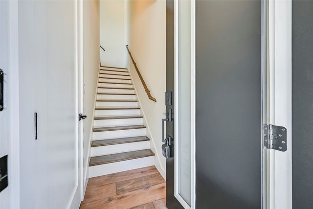2247 Mail Avenue 103, Dallas, TX 75235