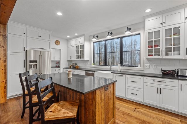 103 Silver Oak Ln, Slippery Rock Twp, PA 16057