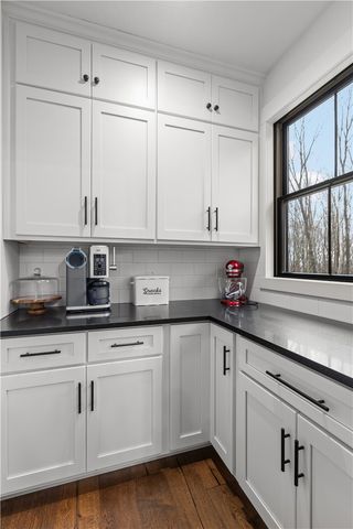 103 Silver Oak Ln, Slippery Rock Twp, PA 16057