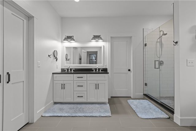 103 Silver Oak Ln, Slippery Rock Twp, PA 16057