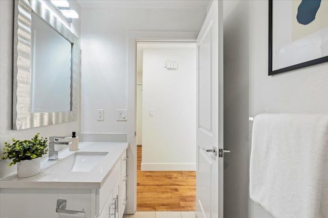 392 N Whisman Road, Mountain View, CA 94043