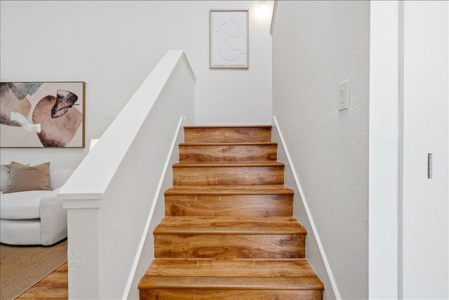 392 N Whisman Road, Mountain View, CA 94043