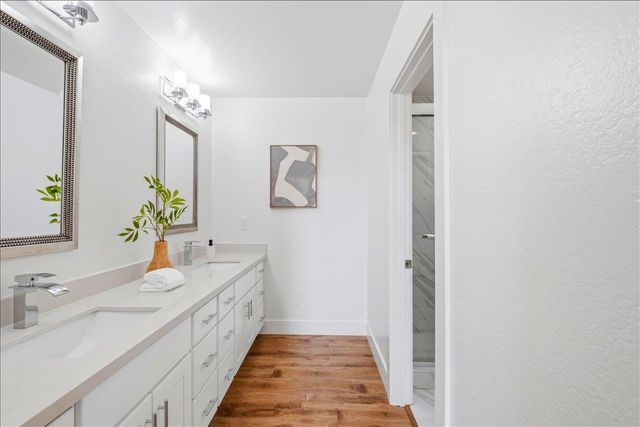 392 N Whisman Road, Mountain View, CA 94043