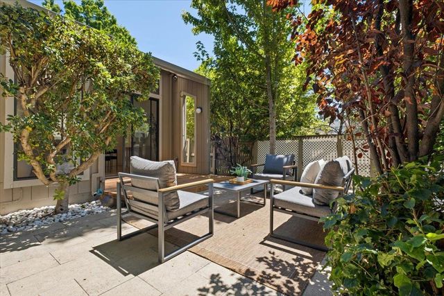 392 N Whisman Road, Mountain View, CA 94043