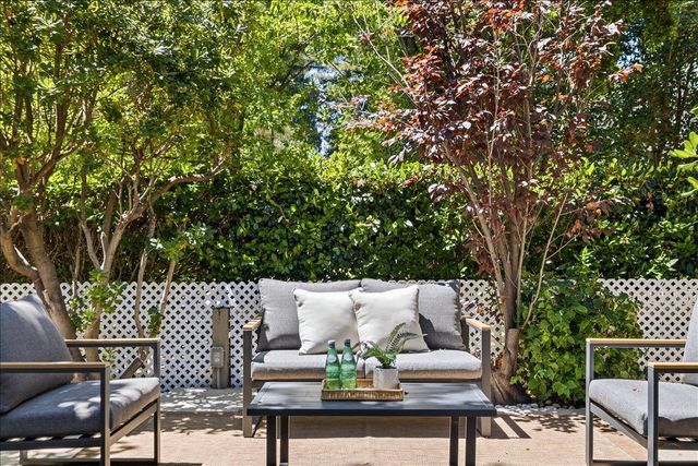 392 N Whisman Road, Mountain View, CA 94043