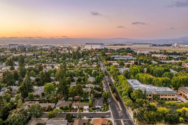 392 N Whisman Road, Mountain View, CA 94043