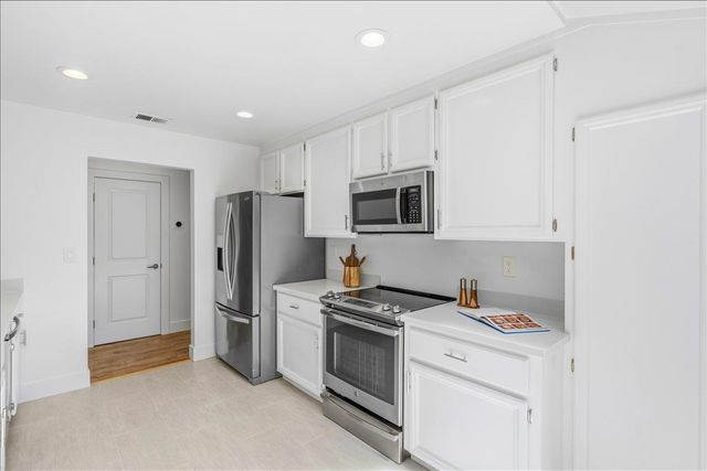 392 N Whisman Road, Mountain View, CA 94043