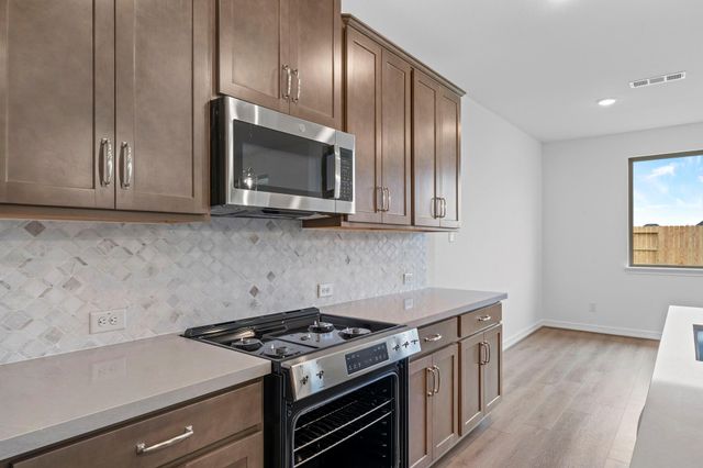 5015 Jackson Robert Path, Rosenberg, TX 77471