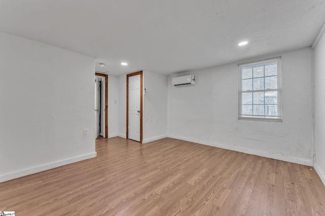 21 U Street, Honea Path, SC 29654