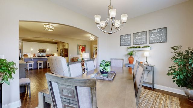 1056 Callaway Dr, Lebanon, TN 37087