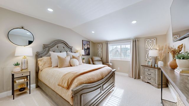 1056 Callaway Dr, Lebanon, TN 37087