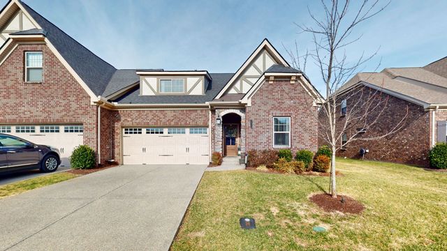 1056 Callaway Dr, Lebanon, TN 37087