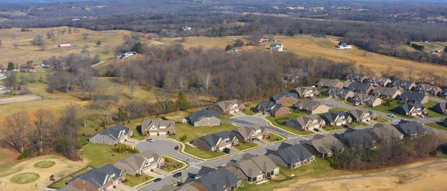 1056 Callaway Dr, Lebanon, TN 37087