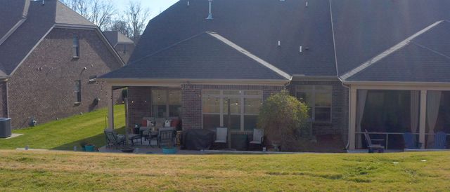 1056 Callaway Dr, Lebanon, TN 37087