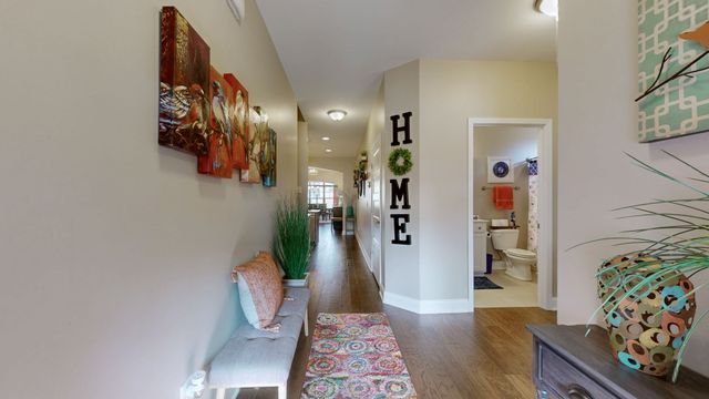 1056 Callaway Dr, Lebanon, TN 37087