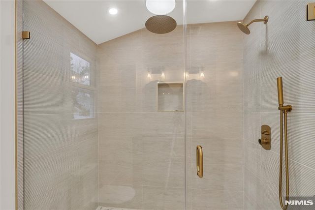 326 Saint Cloud Avenue, West Orange, NJ 07052