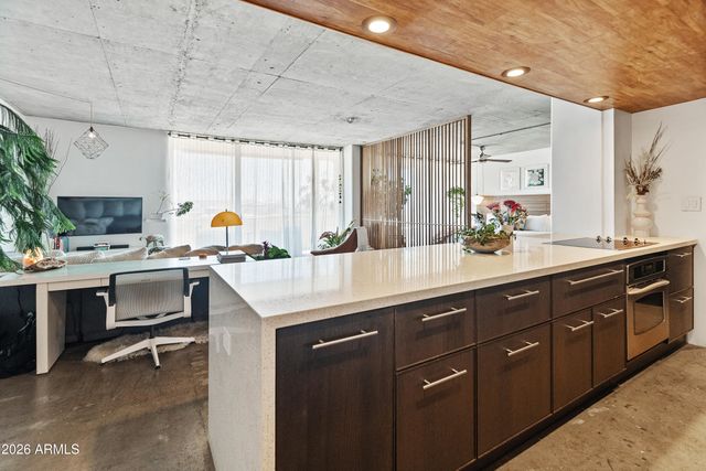 207 W Clarendon Avenue 9A, Phoenix, AZ 85013