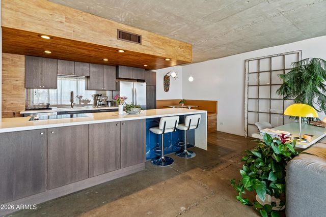 207 W Clarendon Avenue 9A, Phoenix, AZ 85013