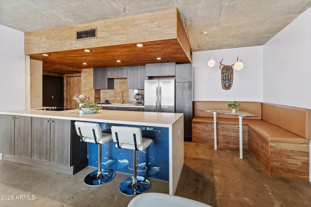 207 W Clarendon Avenue 9A, Phoenix, AZ 85013