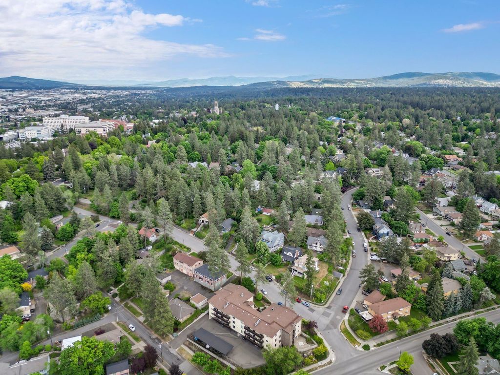 844 W Cliff Dr, Spokane, WA 99204