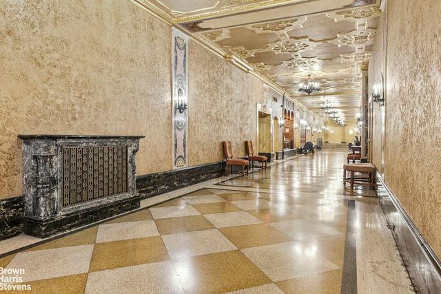 24 5th Ave Apt 818, New York City, NY 10011