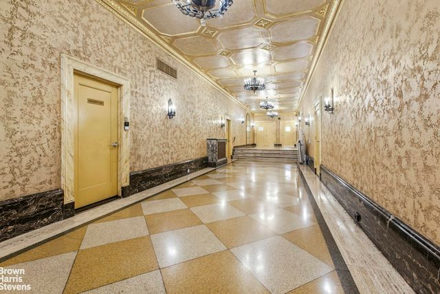 24 5th Ave Apt 818, New York City, NY 10011