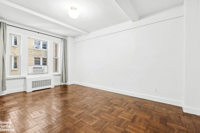 24 5th Ave Apt 818, New York City, NY 10011