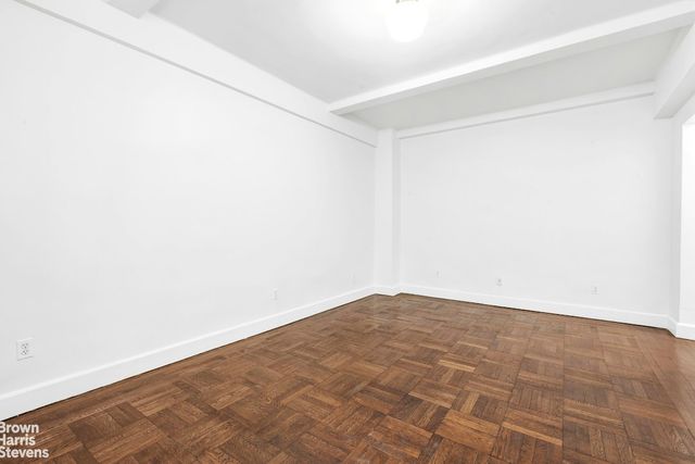 24 5th Ave Apt 818, New York City, NY 10011
