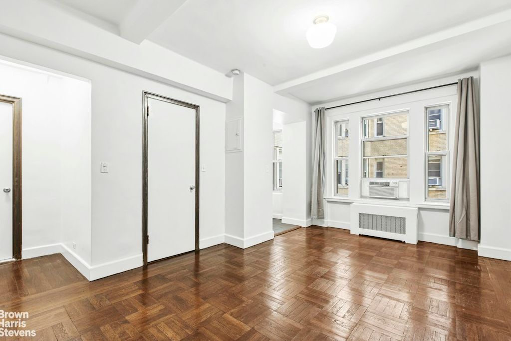 24 5th Ave Apt 818, New York City, NY 10011