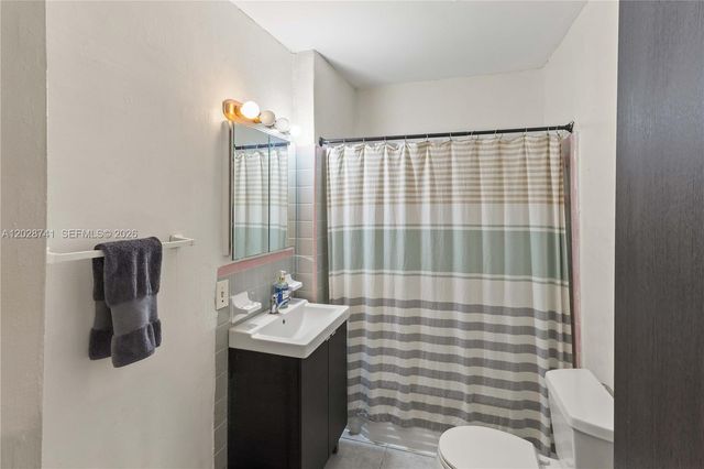 1450 SW 25th Ave, Miami, FL 33145