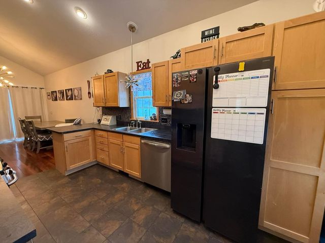 6095 MEADOWLAND Circle 124, Erie, PA 16509