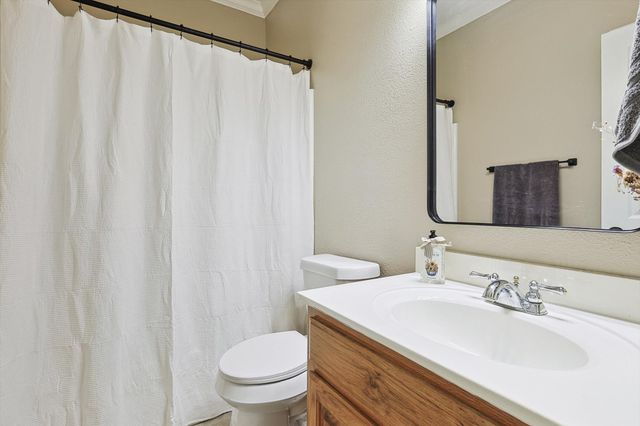 3289 Mitchell Road, Krum, TX 76249