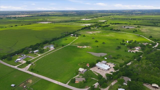 3289 Mitchell Road, Krum, TX 76249