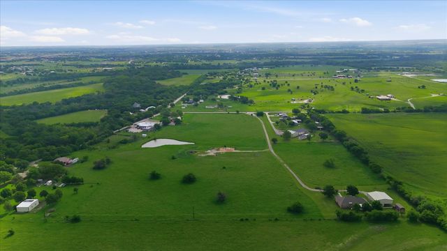 3289 Mitchell Road, Krum, TX 76249