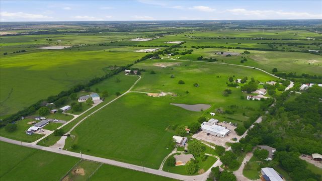 3289 Mitchell Road, Krum, TX 76249