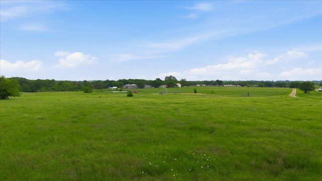 3289 Mitchell Road, Krum, TX 76249