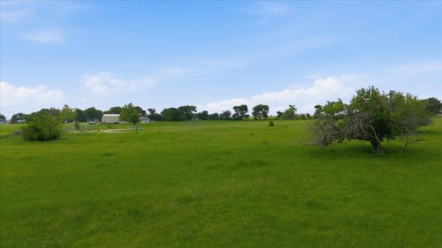3289 Mitchell Road, Krum, TX 76249