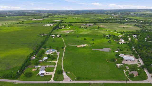 3289 Mitchell Road, Krum, TX 76249
