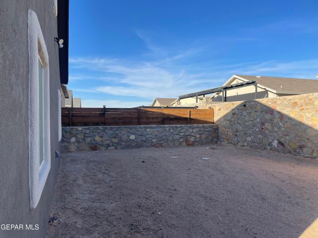 5004 ROSE ELISE Street, El Paso, TX 79938