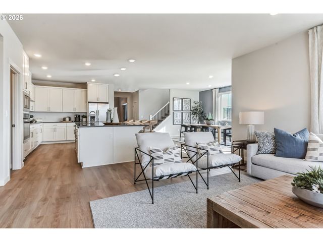 12361 Sw CHAMPLIN Ln, Beaverton, OR 97007
