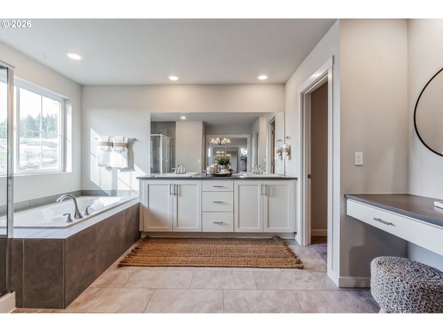 12361 Sw CHAMPLIN Ln, Beaverton, OR 97007