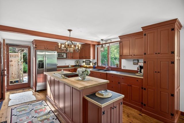 252 Route 6a, Sandwich, MA 02537
