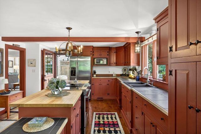 252 Route 6a, Sandwich, MA 02537
