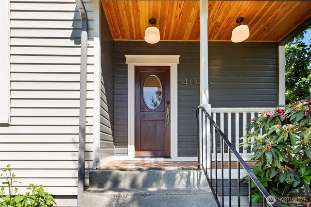 4048 37th Avenue S, Seattle, WA 98118