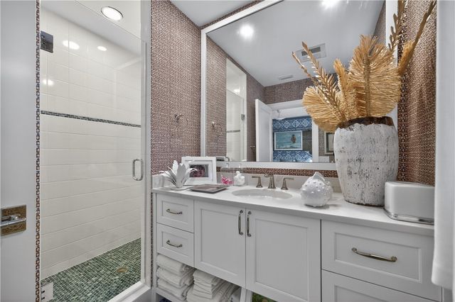 140 Island Creek Drive, Vero Beach, FL 32963