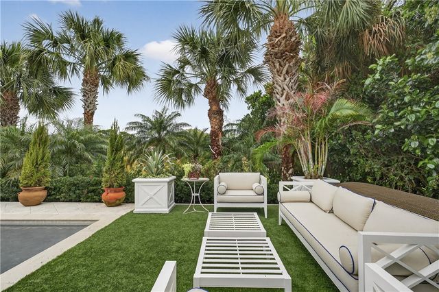 140 Island Creek Drive, Vero Beach, FL 32963