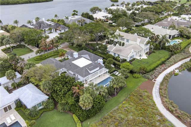 140 Island Creek Drive, Vero Beach, FL 32963